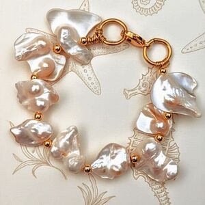 Natural Baroque Keshi Petal Free Form White Pearls In Gold Bracelet